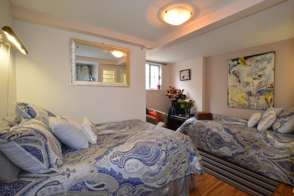 Marketa'S Bed And Breakfast Виктория Екстериор снимка